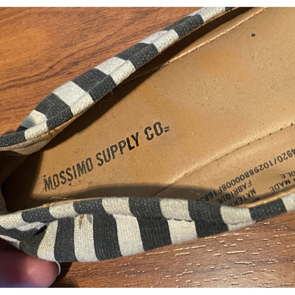 👻Black & White Striped Flats - Picture 5 of 8